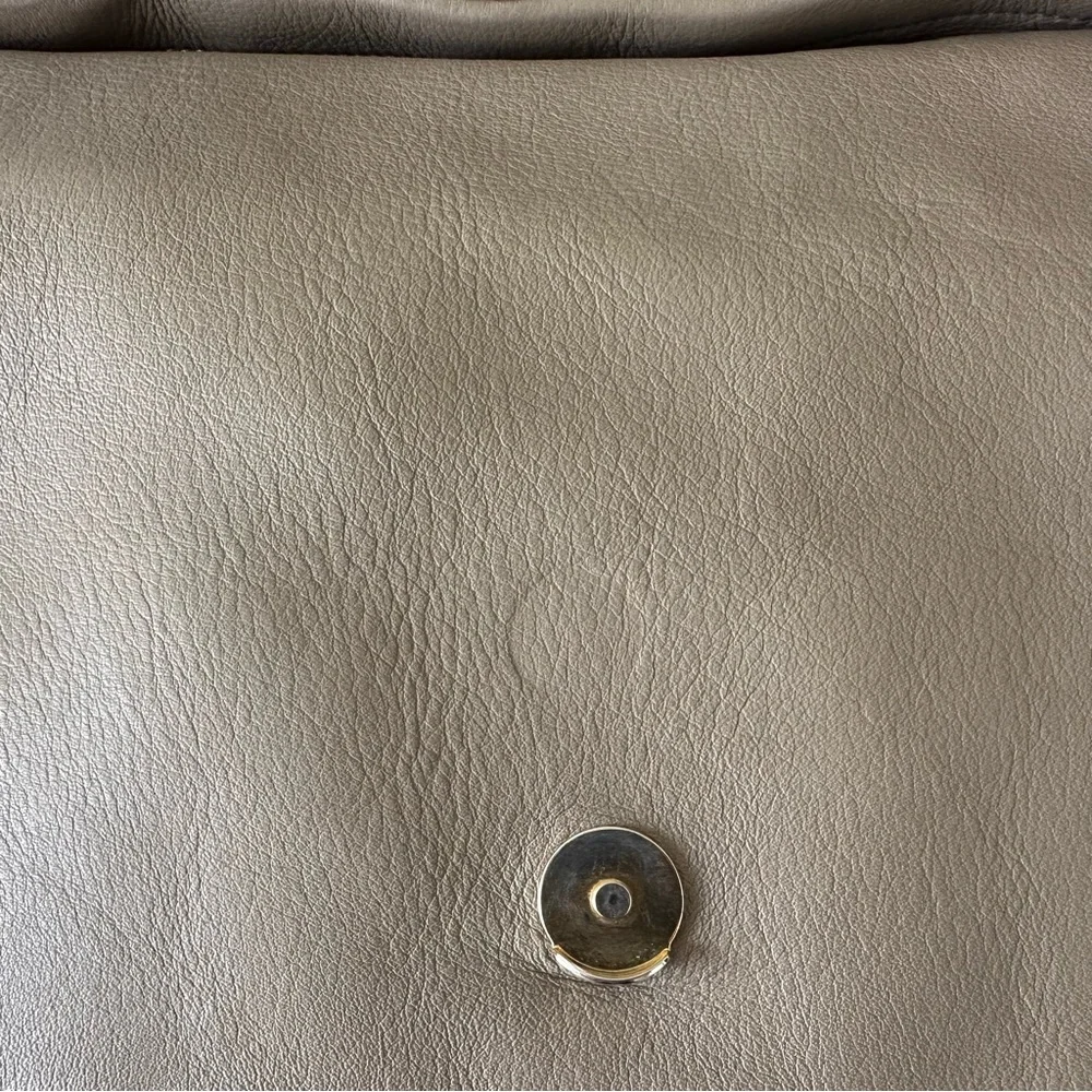 Cuyana Leather Convertible Satchel Backpack Tote Bag in Taupe - Picture 13 of 13